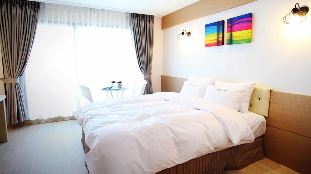 Tongyeong Bay Condo Hotel Ngoại thất bức ảnh