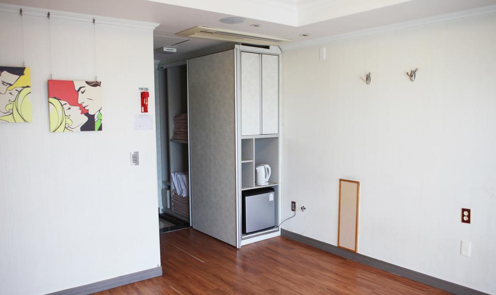Tongyeong Bay Condo Hotel Ngoại thất bức ảnh