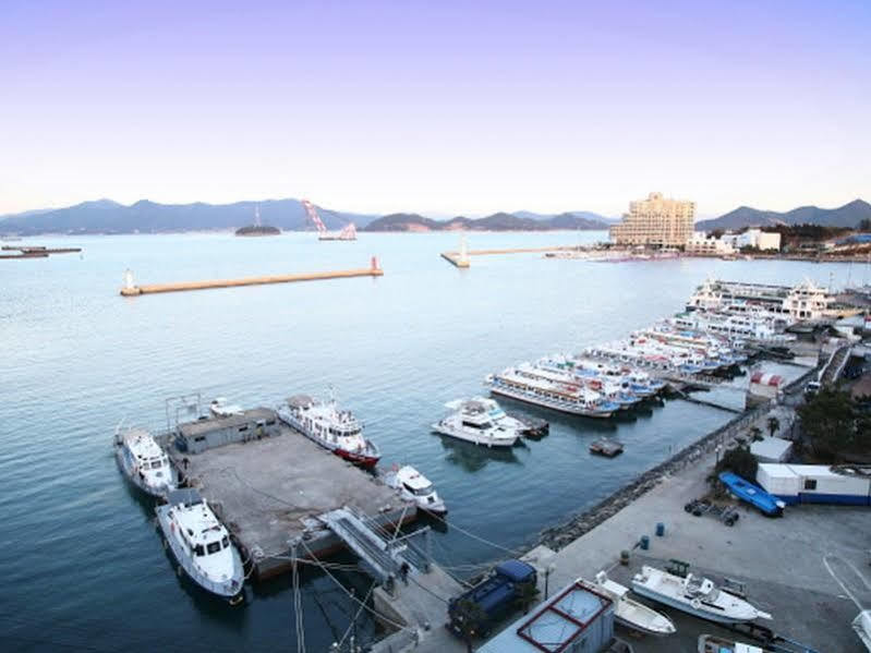 Tongyeong Bay Condo Hotel Ngoại thất bức ảnh